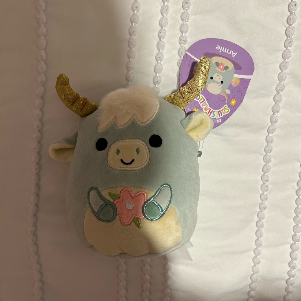 5” US Easter Armie (Flower) Squishmallow
